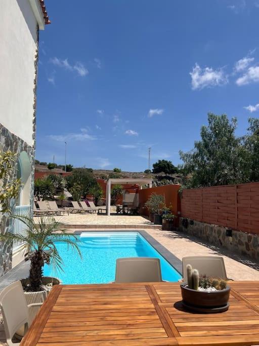 Casa Macken Con Piscina Climatizada Y Jacuzzi Villa San Bartolomé Szoba fotó